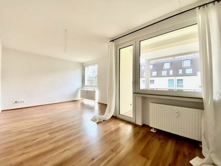 Wohn-/Essbereich Etagenwohnung K�ln