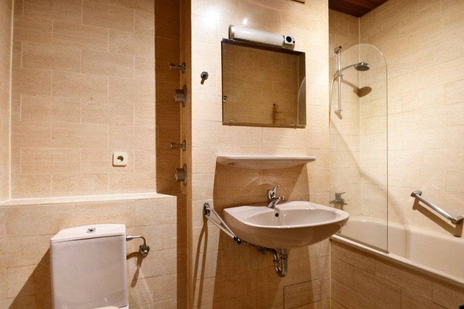 Bad Etagenwohnung K�ln / Bayenthal
