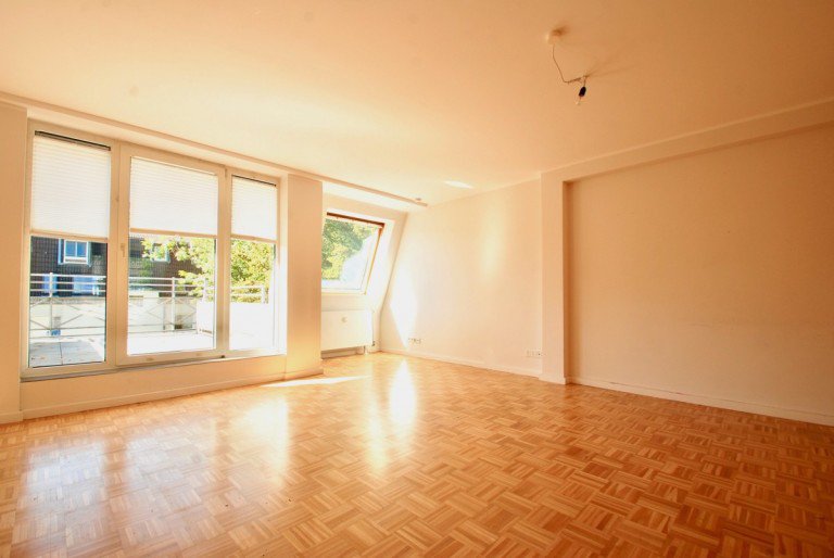 Wohnbereich K�ln / Junkersdorf Etagenwohnung Gro�z�gige Maisonette-Wohnung in K�ln-Junkersdorf