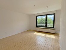 Raum 1. OG Gartenseite Gro�es Wohnhaus mit viel Gestaltungsspielraum in ruhiger Lage