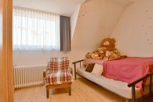 G�stezimmer 2. OG Wohn- und Gesch�ftshaus in Leverkusen-K�ppersteg
