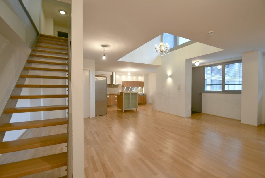 Wohnbereich mit K�che 2 Maisonettewohnung K�ln