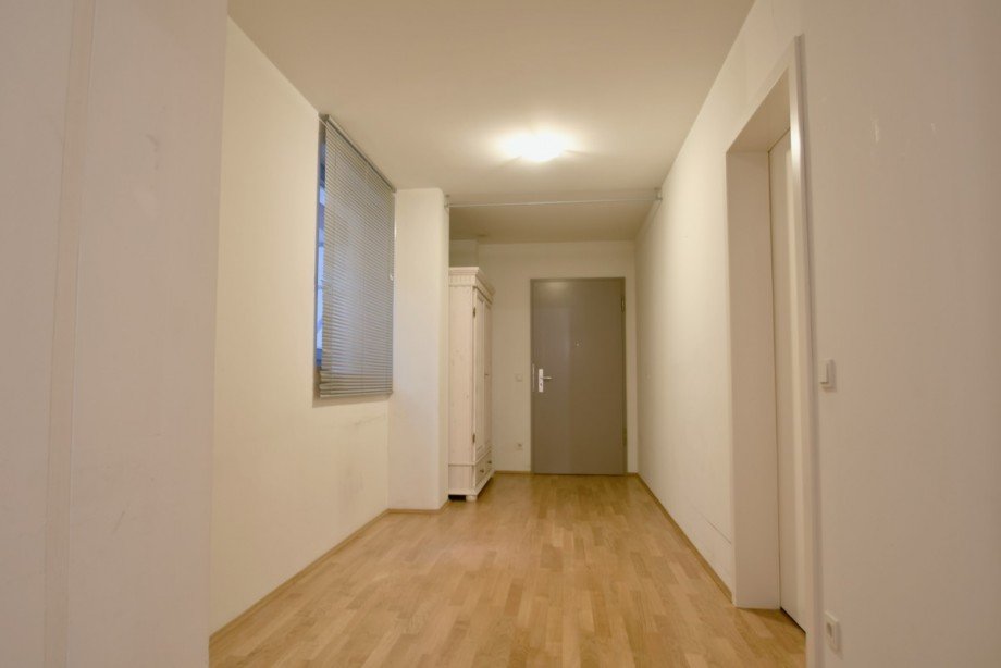 Flur Erdgeschoss Maisonettewohnung K�ln