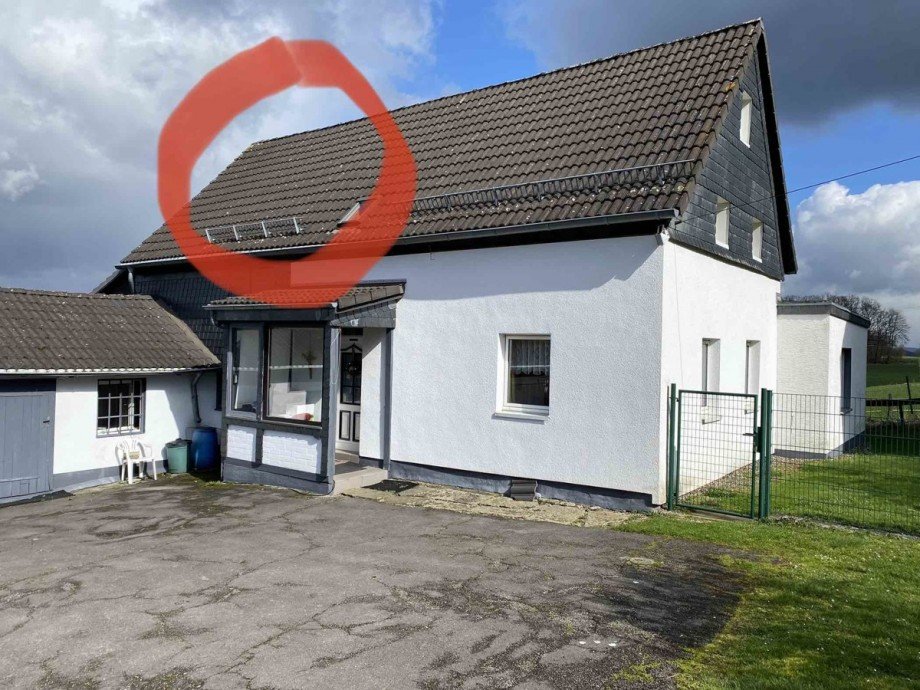 Dach �ber Nebengeb�ude Einfamilienhaus K�rten