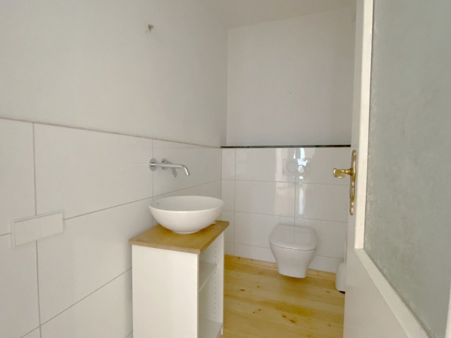 G�ste-WC Zweifamilienhaus K�ln