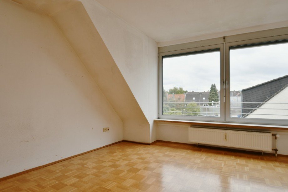 HS Schlafzimmer Dachgeschosswohnung K�ln / Buchheim