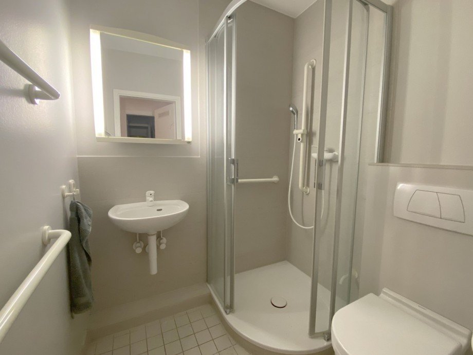 Duschbad untere Ebene Maisonettewohnung K�ln