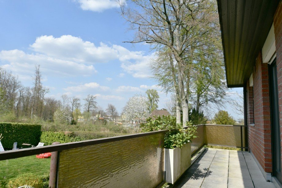 Balkon R�ckseite Etagenwohnung Essen